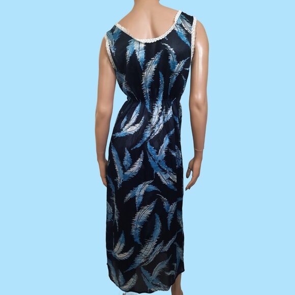 Vintage 70s Nylon Maxi Peignoir Set Sz S Nightgown Wrap Robe Blue Feather Print - Picture 4 of 10